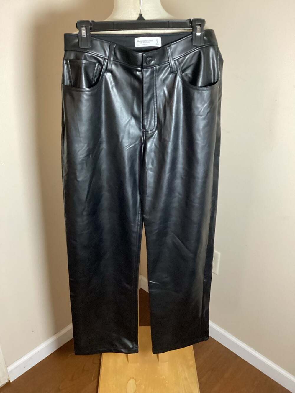Abercrombie & Fitch The 90s Relaxed High Rise Pants Size 29 8 Black